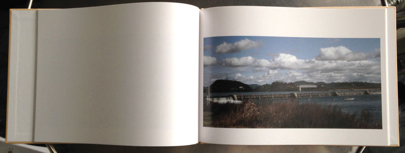 山口聡一郎写真集『FRONT WINDOW』