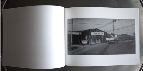 山口聡一郎写真集『front window / signs』